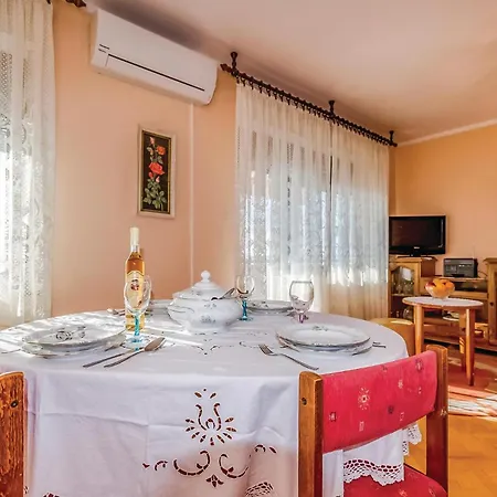 Apartment Amazing In With Kitchen