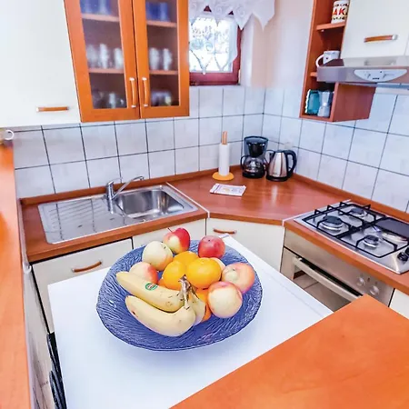 Amazing In With Kitchen *
